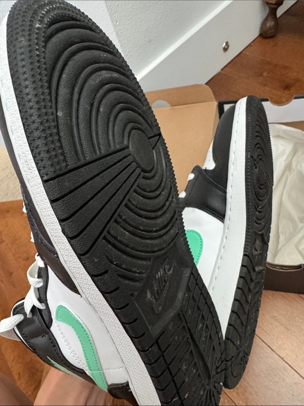 Nike Kids Air Jordan 1 Mid - White/Black with Mint Swoosh